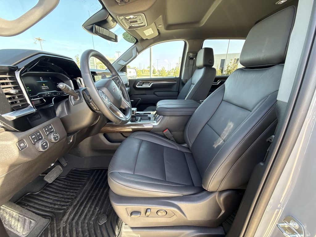 Thumbnail: 2024 Chevrolet Silverado 1500 - 30