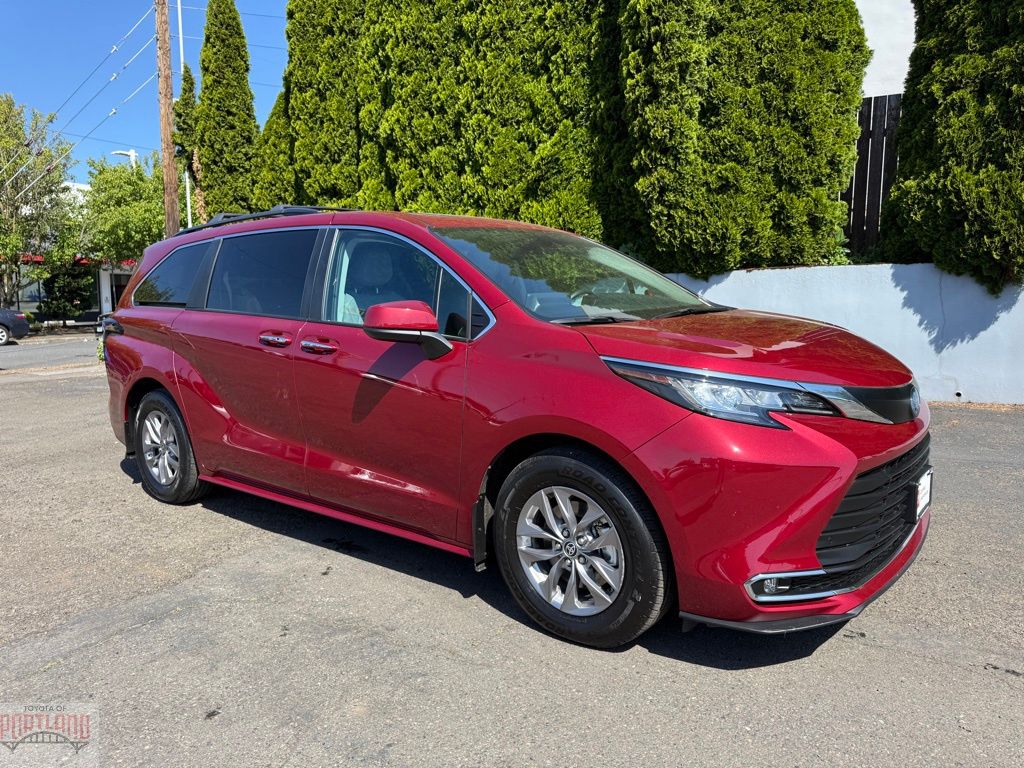 Red (Ruby Flare Pearl) 2023 Toyota Sienna XLE 7-Passenger AWD Minivan All-Wheel Drive Continuously Variable Transmission