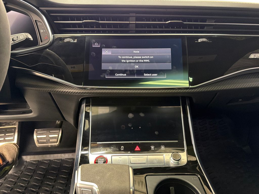 Used 2023  Audi 4.0T image 21
