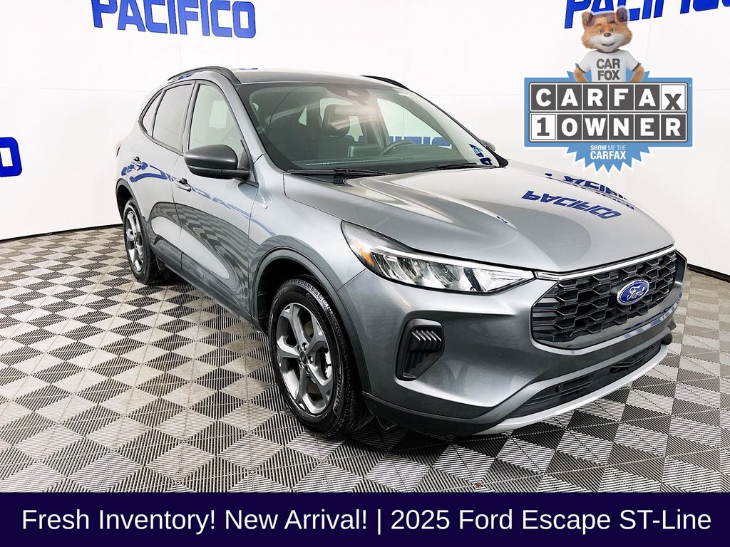2025 Ford Escape ST-Line AWD