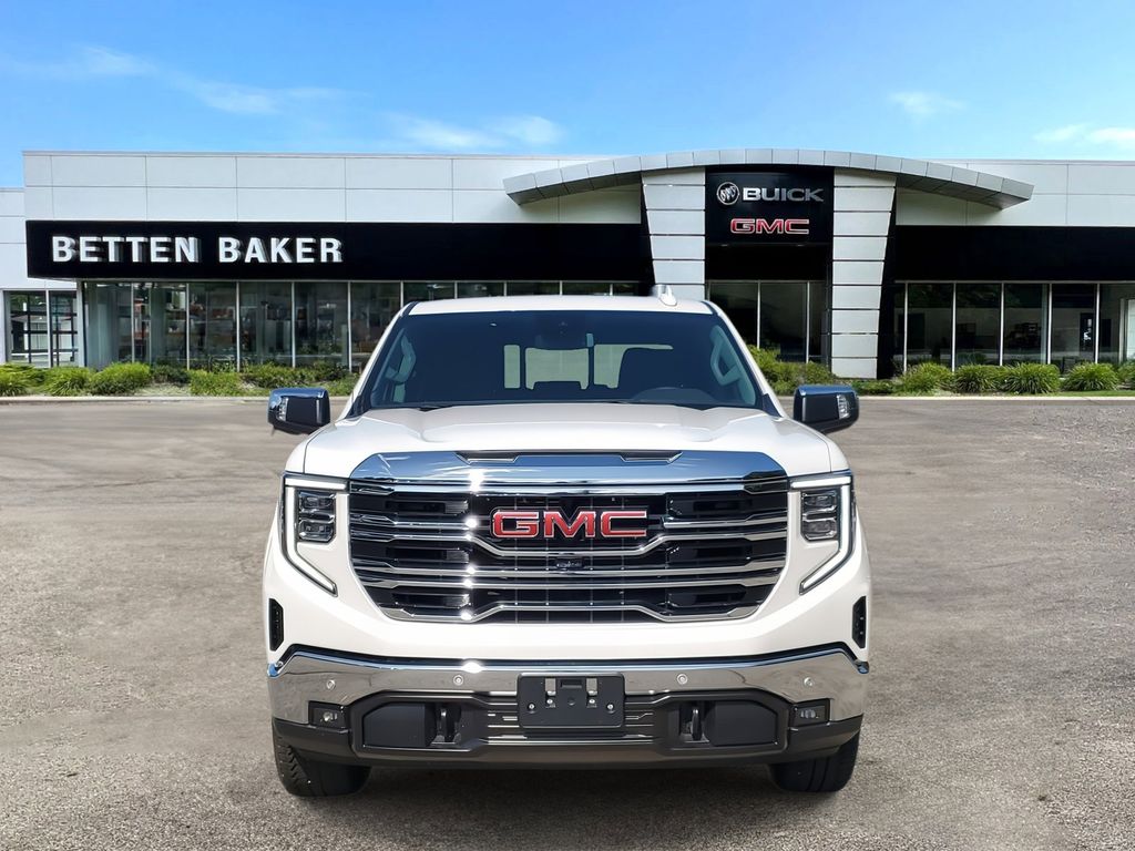 2024 GMC Sierra 1500 SLT 2