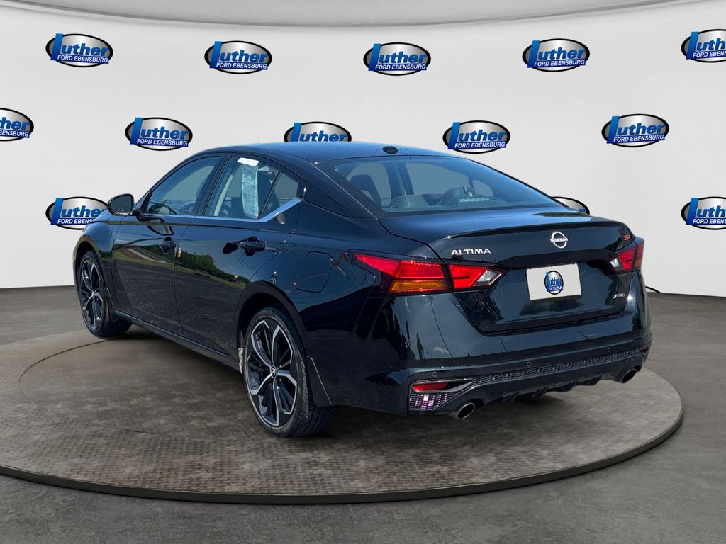 2024 Nissan Altima 2.5 SR Black at Bob Ruth Ford