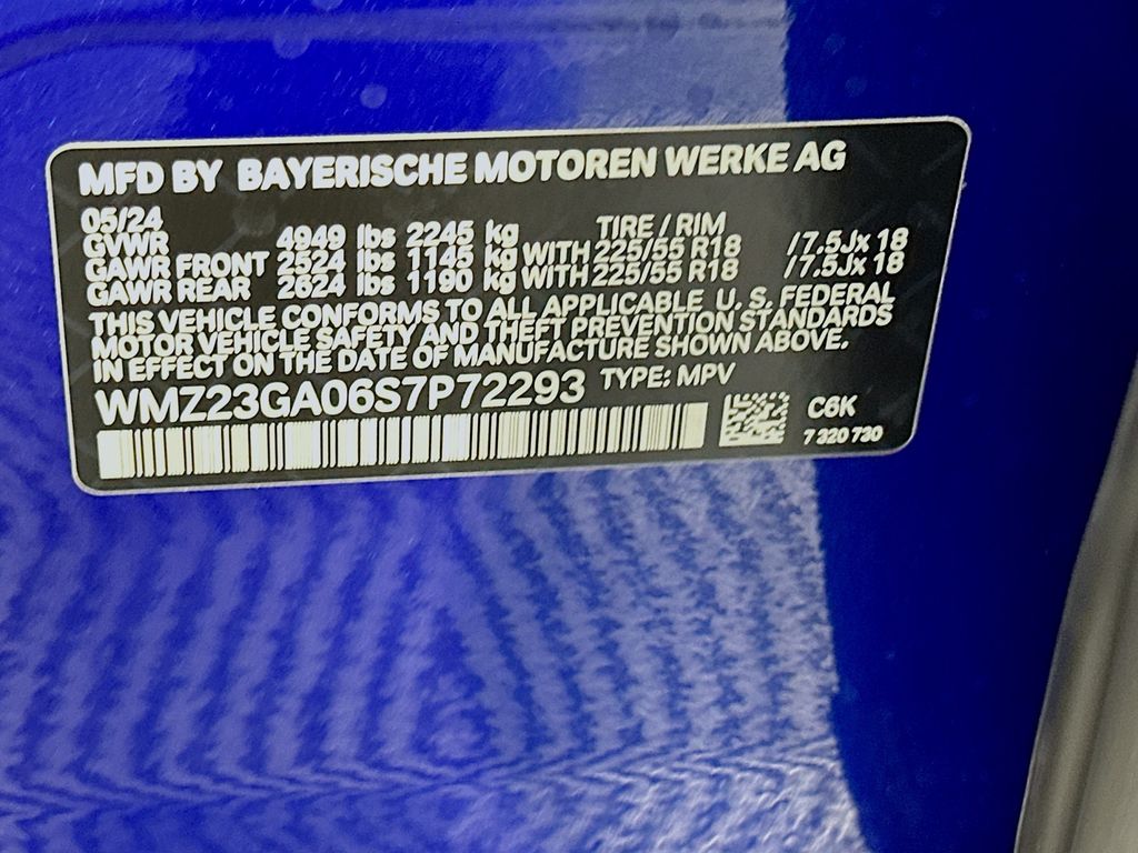 2025 MINI Cooper Countryman Base 24