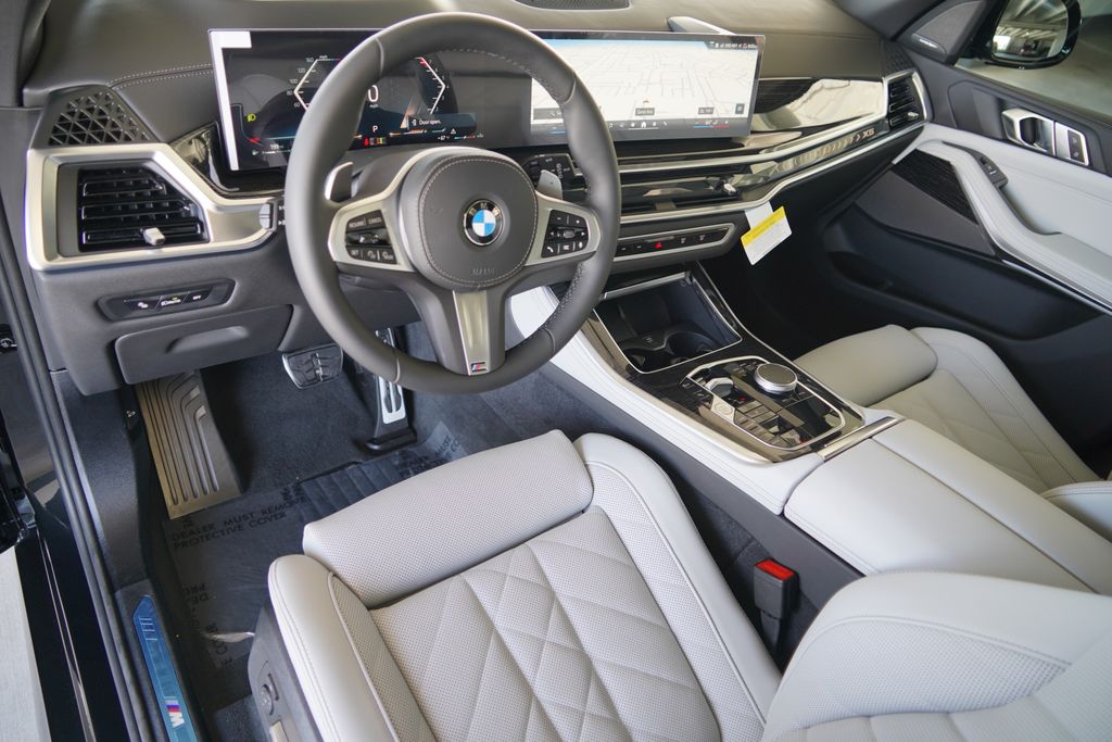 Thumbnail: 2026 BMW X5 - 11