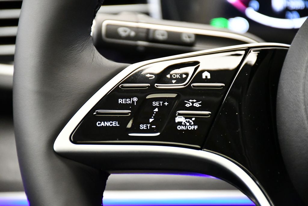 Thumbnail: 2026 Mercedes-Benz GLS - 23