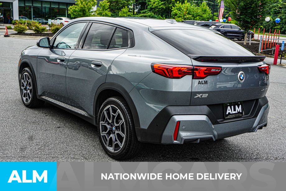Used 2025 Gray BMW xDrive28i image 5