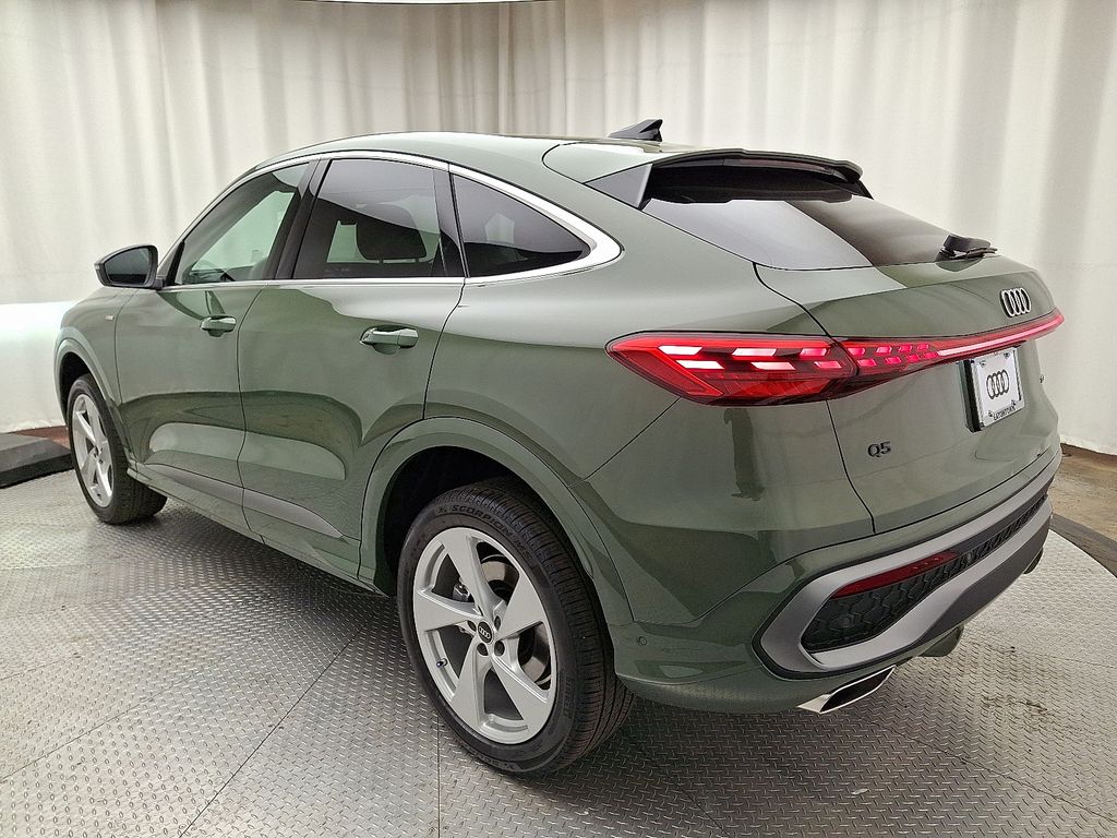 Thumbnail: 2026 Audi Q5 - 4