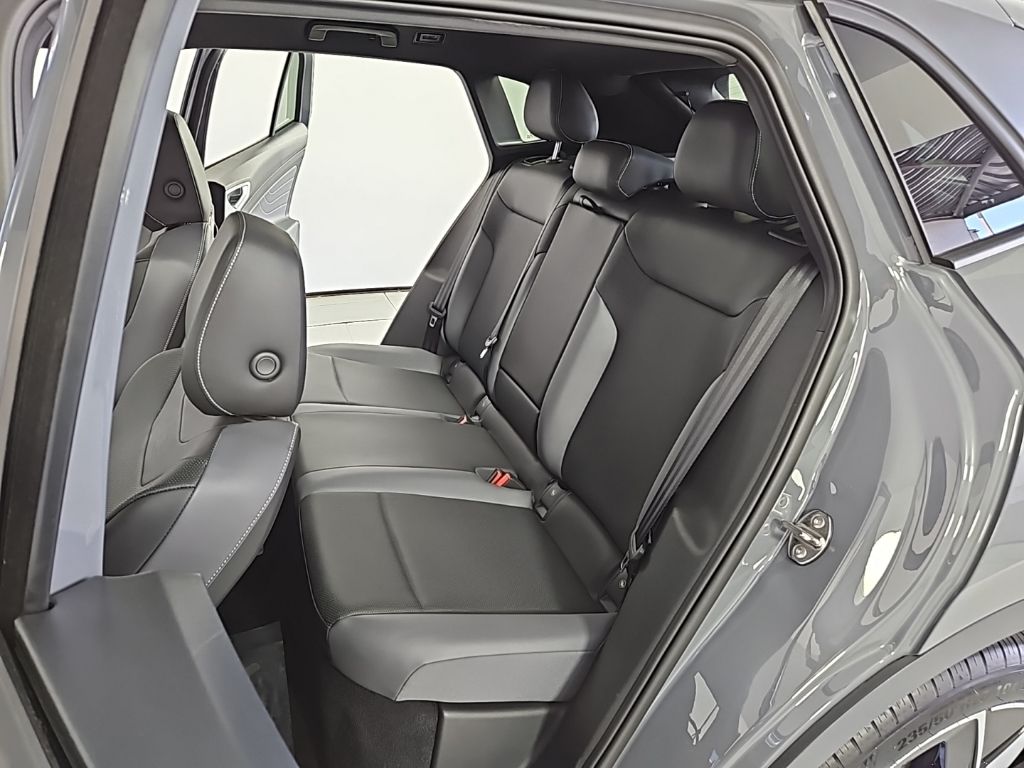 Thumbnail: 2023 Volkswagen ID.4 - 21