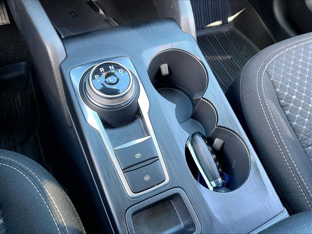 2025 Ford Escape — photo 32