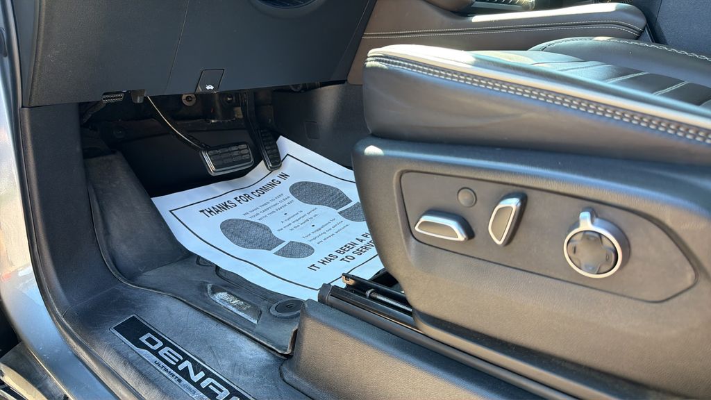 2025 GMC Yukon