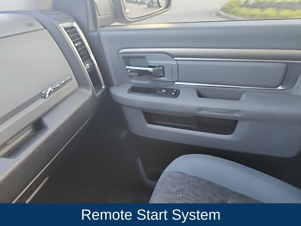 2018 Ram 1500 Big Horn Crew Cab 4x4 5'7" Box