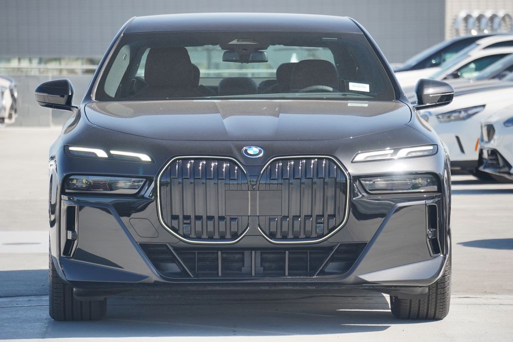 2025 BMW i7 xDrive60 2