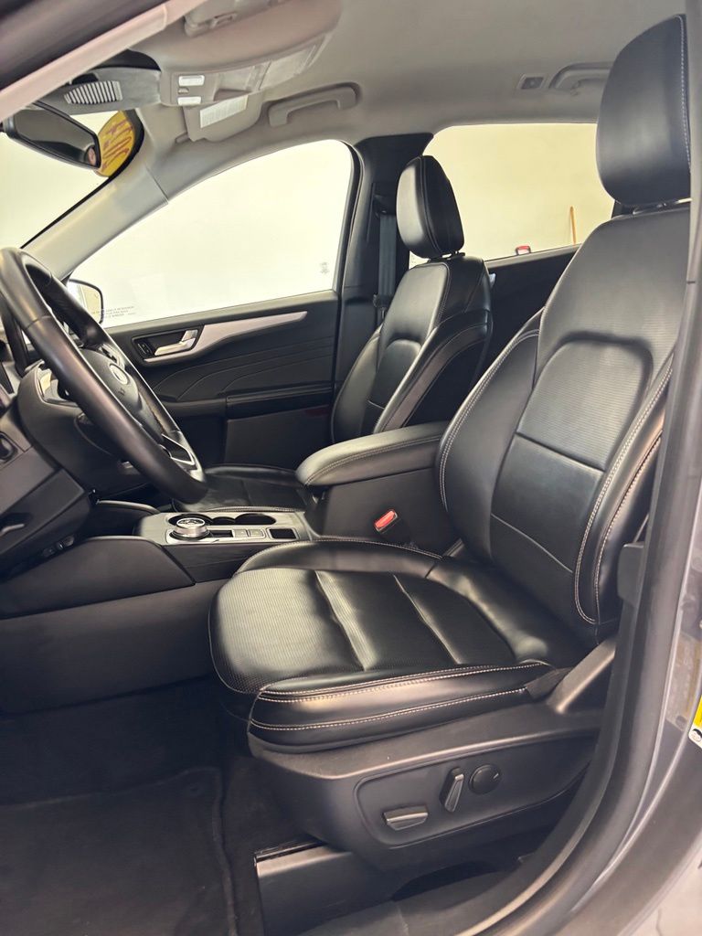 Used 2024 Ford Escape SUV
