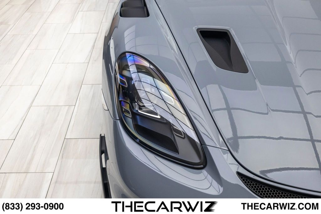 2024 Porsche 718 Spyder RS - Photo 2