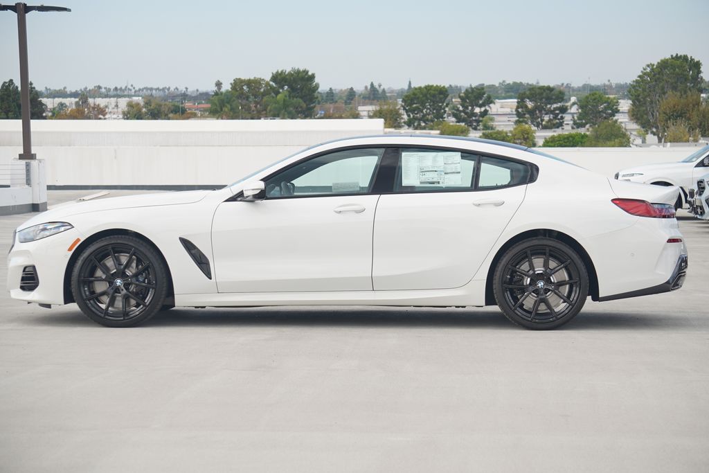 Thumbnail: 2026 BMW 8 Series - 4