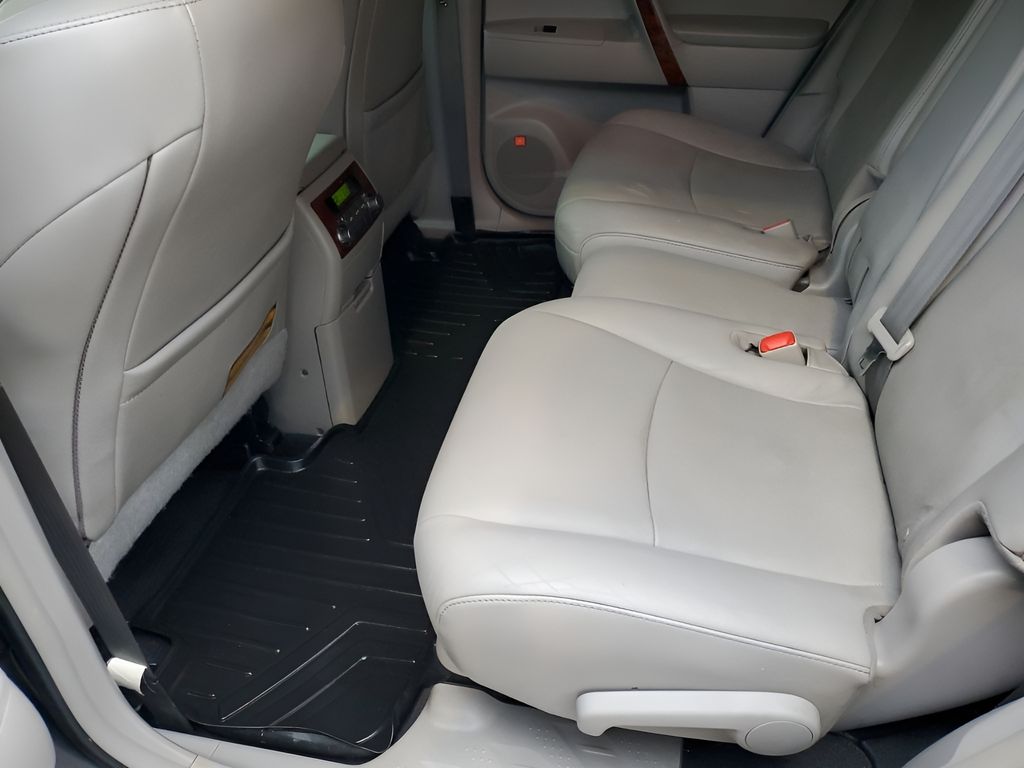 Used Car 2012 Toyota Highlander  Limited For Sale Under $12,000 In Austin, Texas