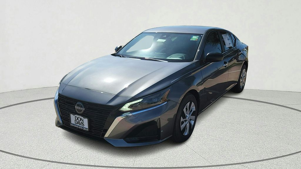 2025 Nissan Altima