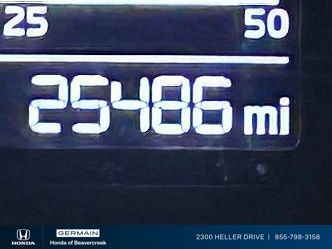 Used 2023 White Kia S image 21