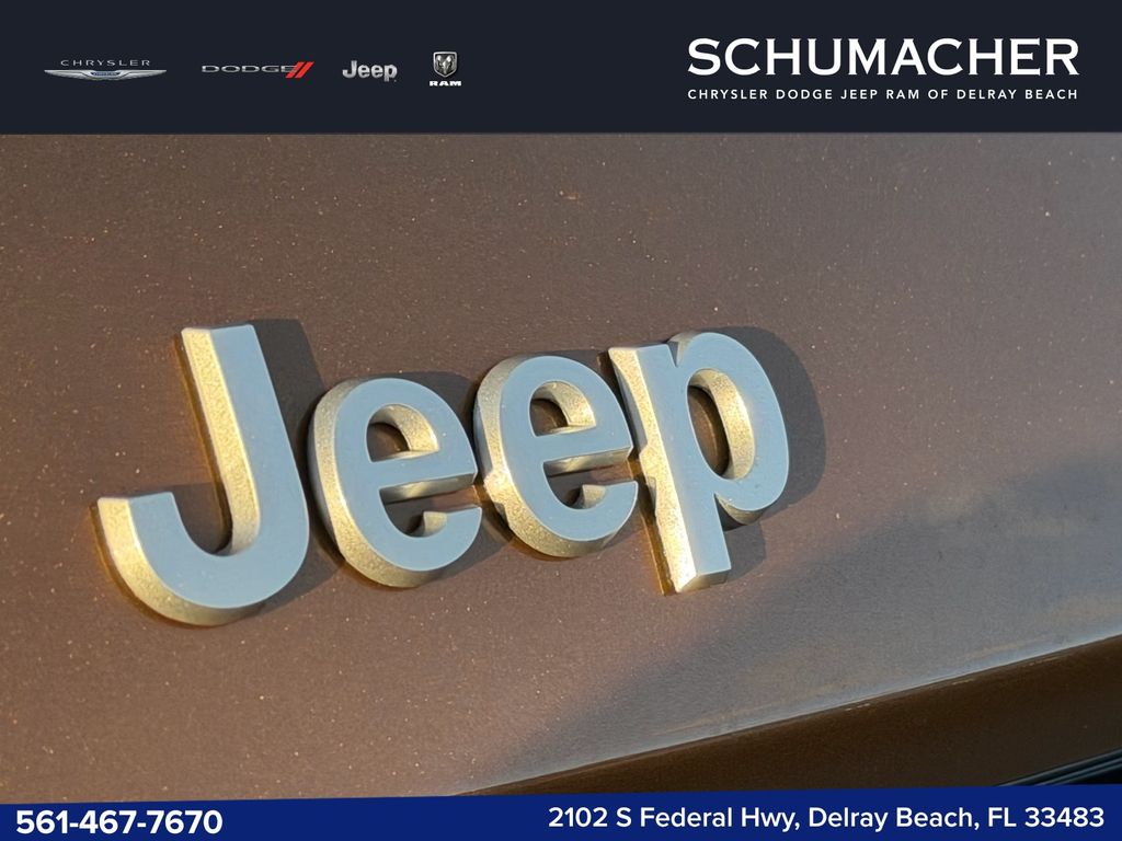 new 2026 Jeep Grand Cherokee car, priced at $38,635
