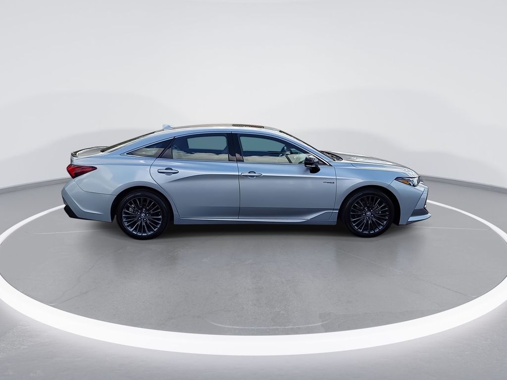 2019 Toyota Avalon XSE 9