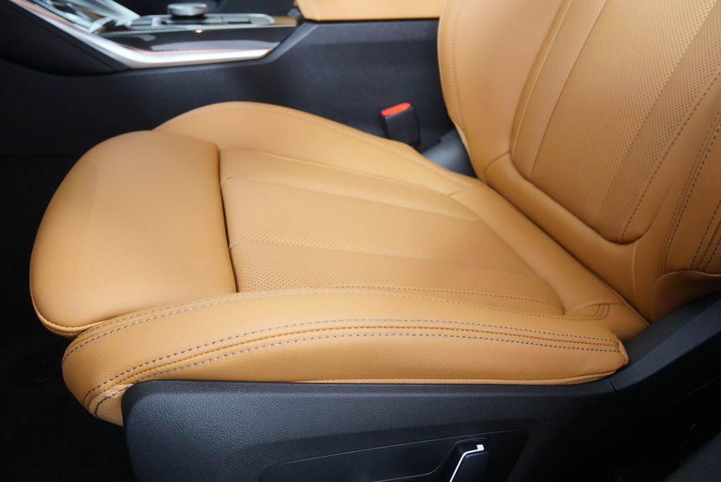 Thumbnail: 2026 BMW 4 Series - 10