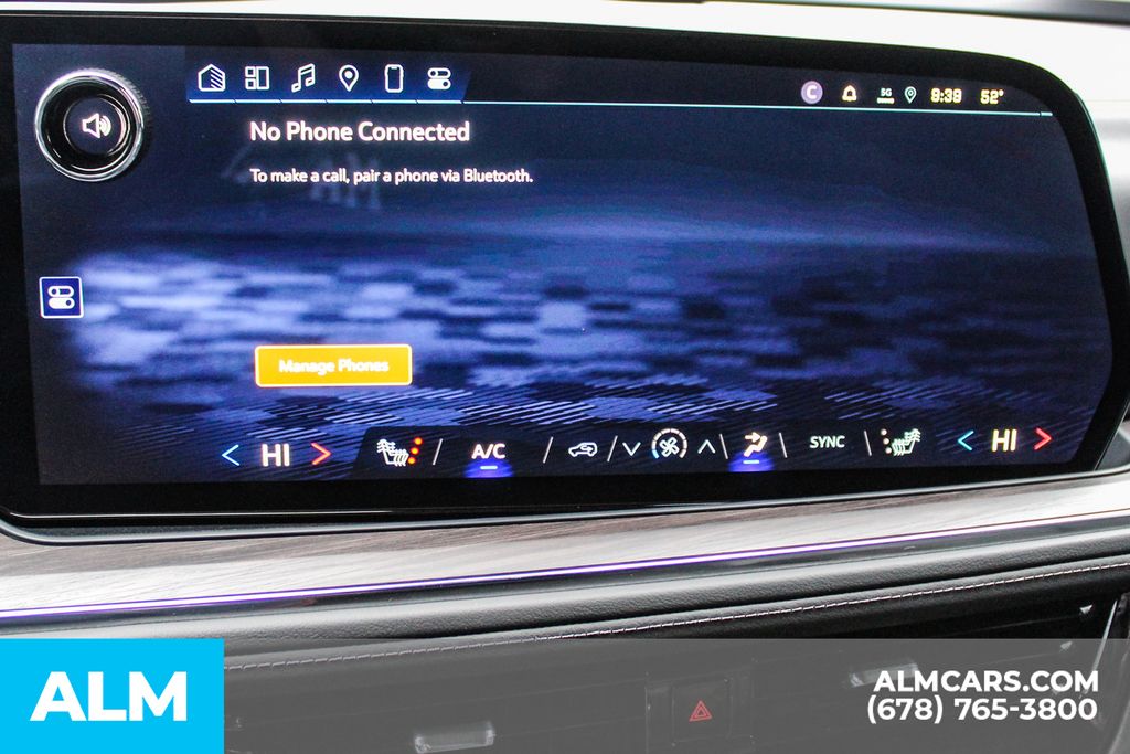 Used 2025 Black Chevrolet Z71 image 38