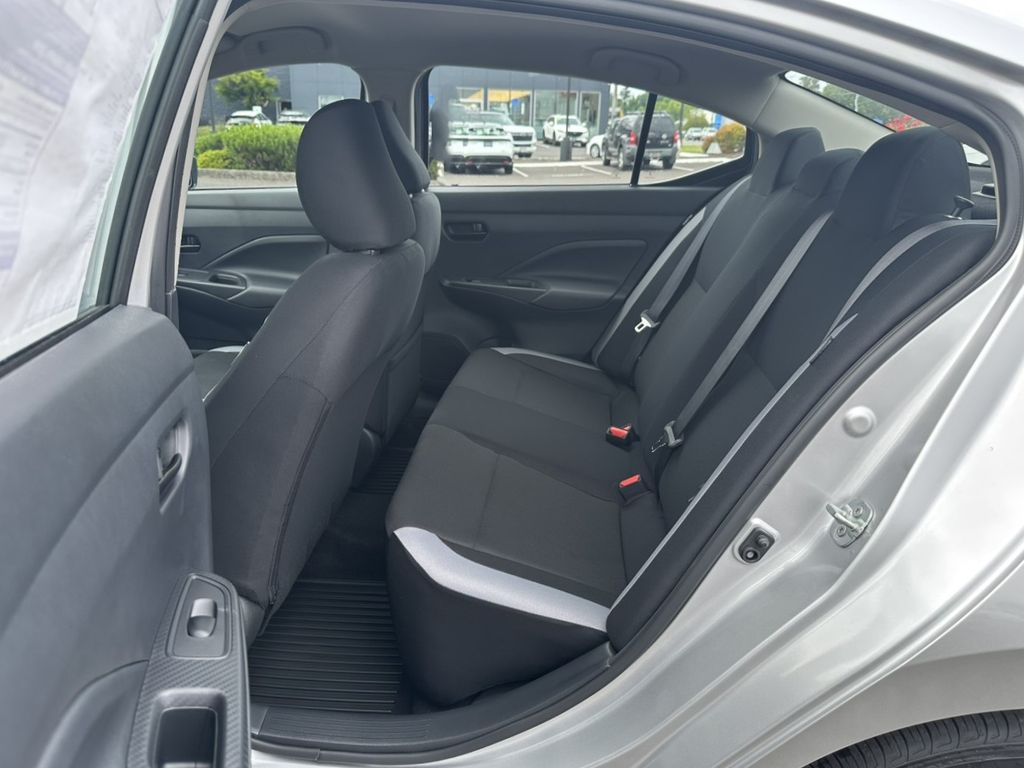 2025 Nissan Versa 1.6 S