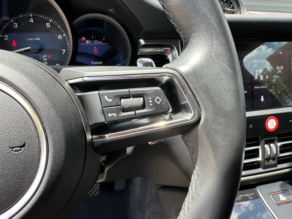 2024 Porsche Macan  20