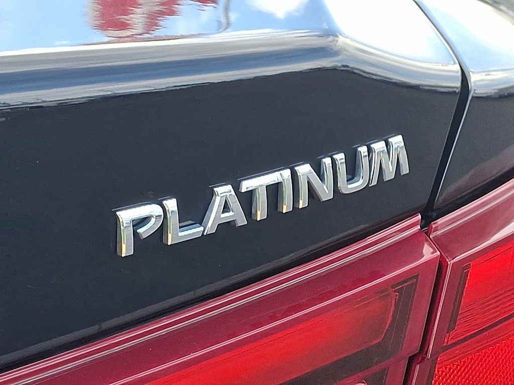 Thumbnail: 2017 Nissan Maxima - 28