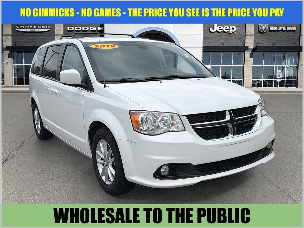 White Knuckle Clearcoat 2019 Dodge Grand Caravan SXT FWD Minivan Front-Wheel Drive 6-Speed Automatic