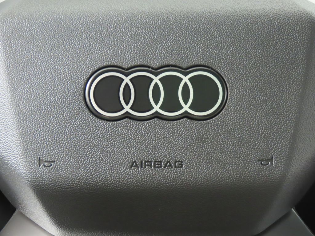 Thumbnail: 2025 Audi Q4 e-tron - 15