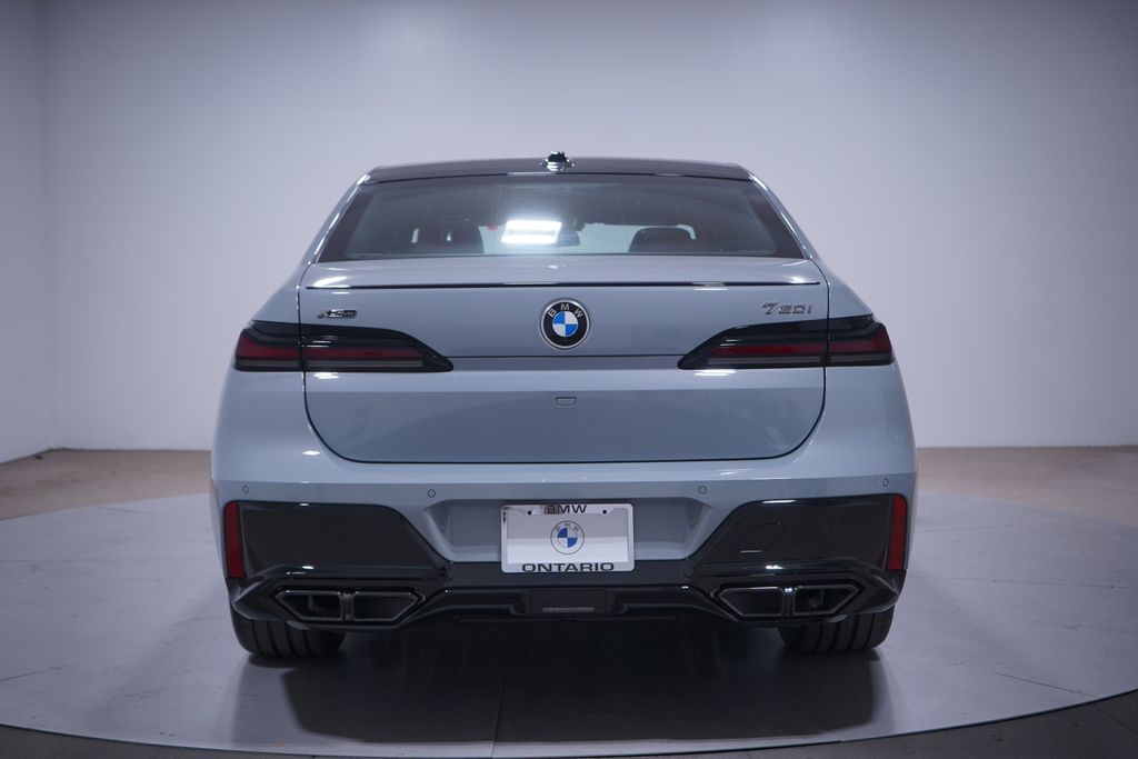 Thumbnail: 2025 BMW 7 Series - 5