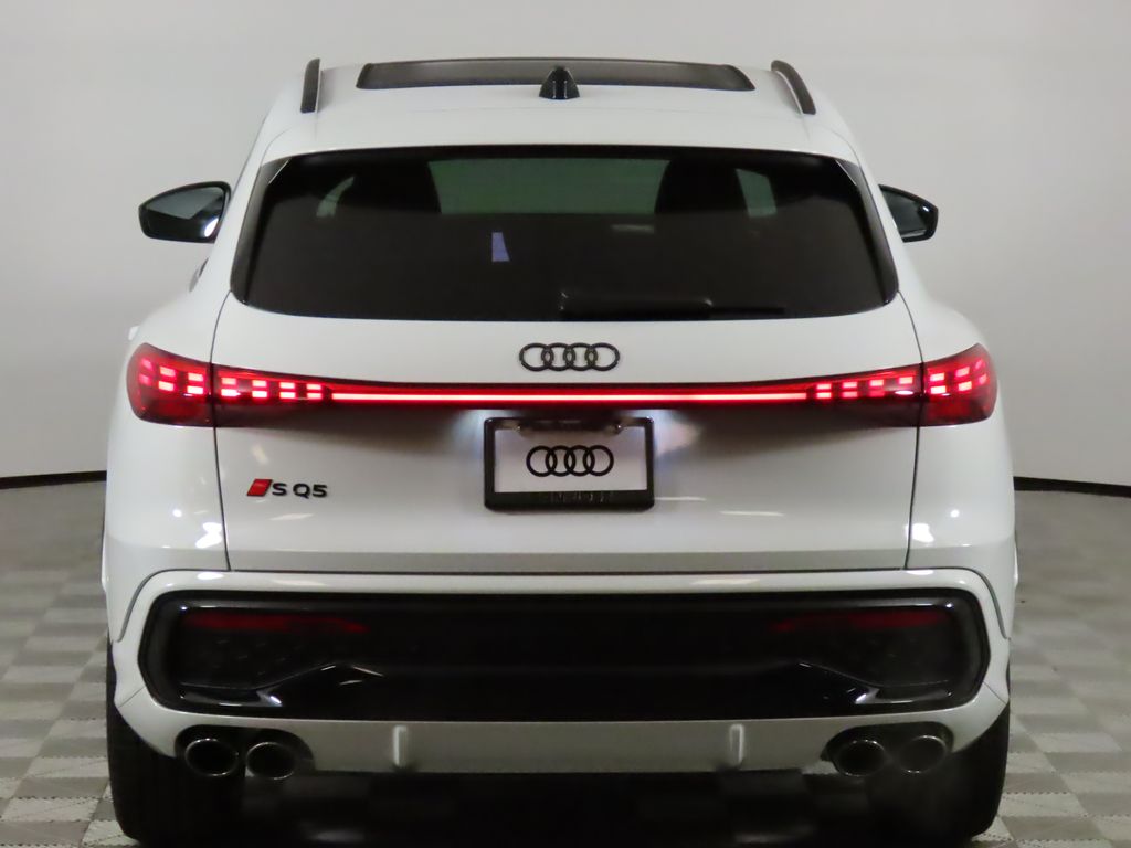 Thumbnail: 2025 Audi SQ5 - 4
