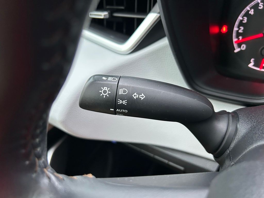 Thumbnail: 2021 Toyota Corolla - 20