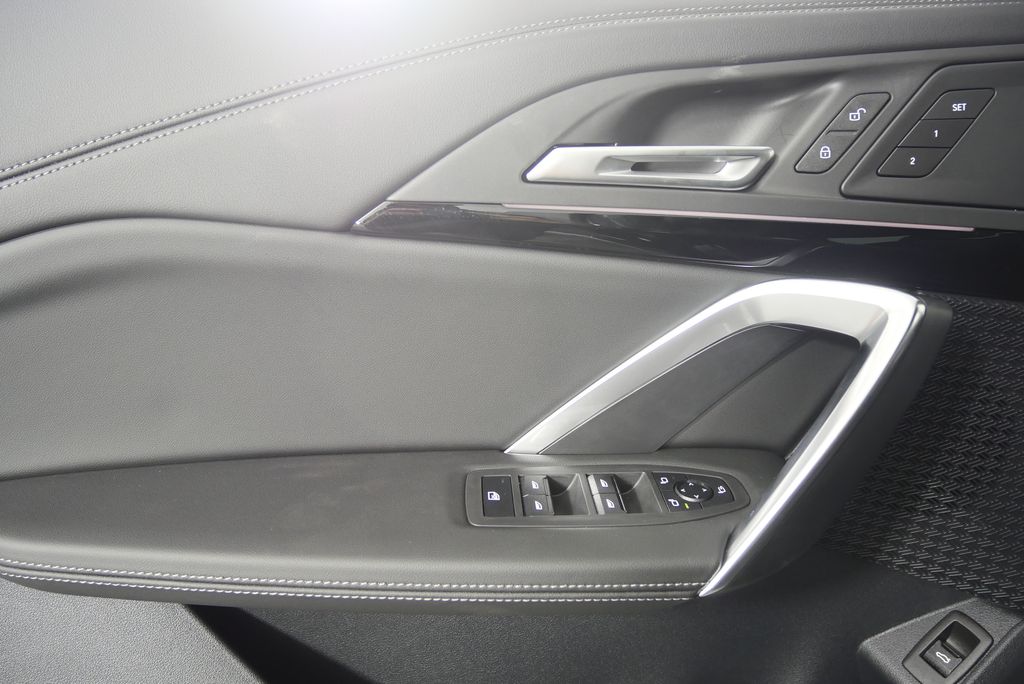 Thumbnail: 2025 BMW X1 - 8