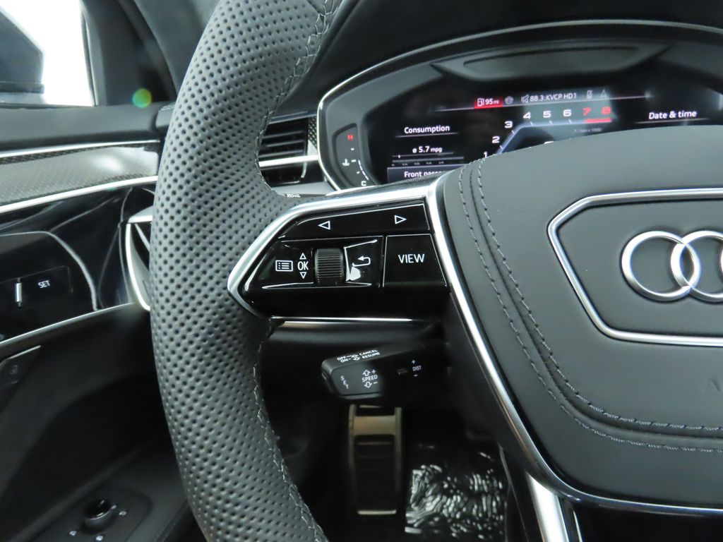 2025 Audi S8 4.0T 12