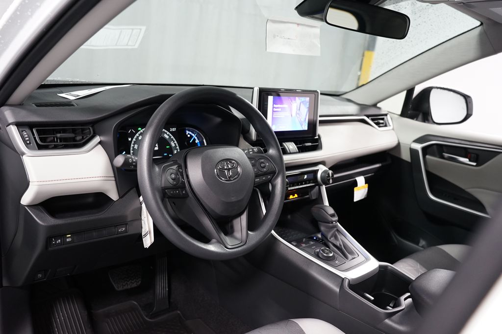 Thumbnail: 2025 Toyota RAV4 - 11