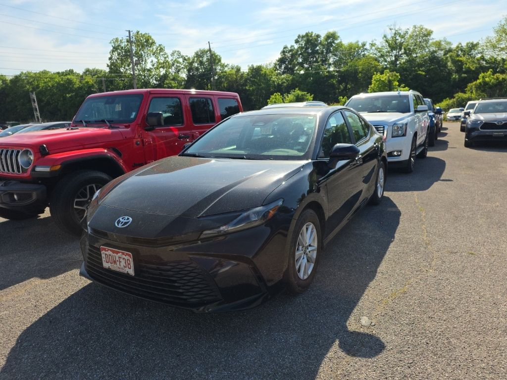 Midnight Black Metallic 2025 Toyota Camry LE FWD Sedan Front-Wheel Drive Continuously Variable Transmission