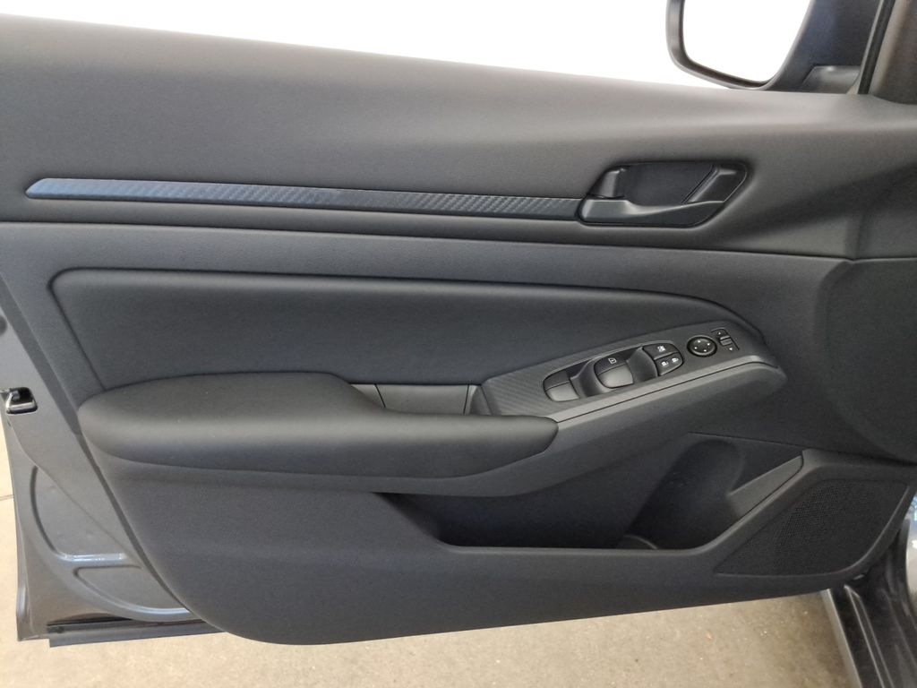 used 2025 Nissan Altima car