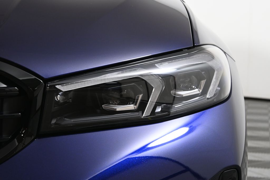 Thumbnail: 2026 BMW 3 Series - 11