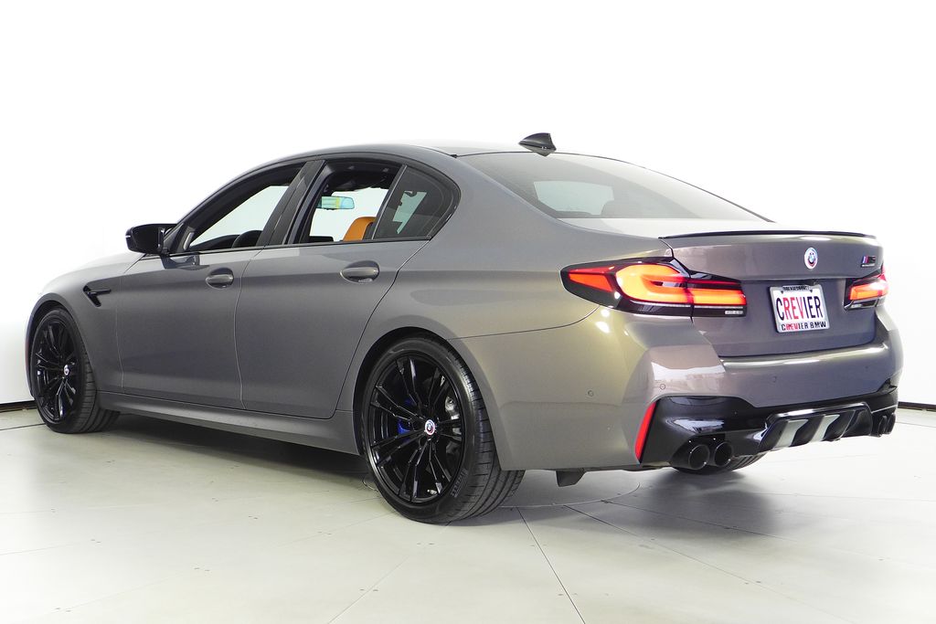 Thumbnail: 2023 BMW M5 - 10