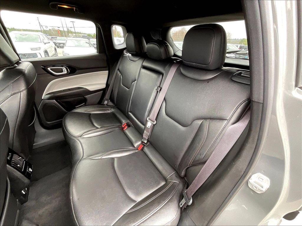 2024 Jeep Compass — photo 14