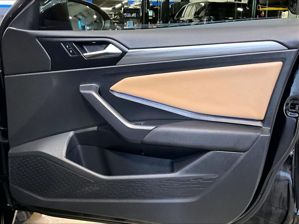 2021 Volkswagen Jetta — photo 12