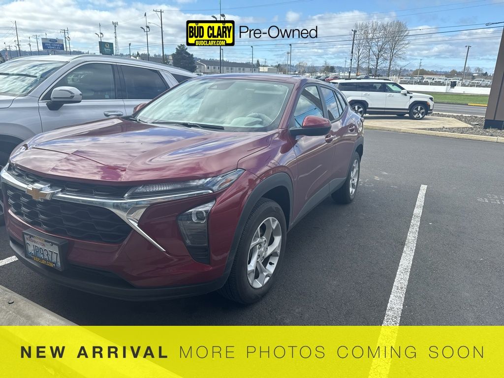 2024 Chevrolet Trax LS FWD
