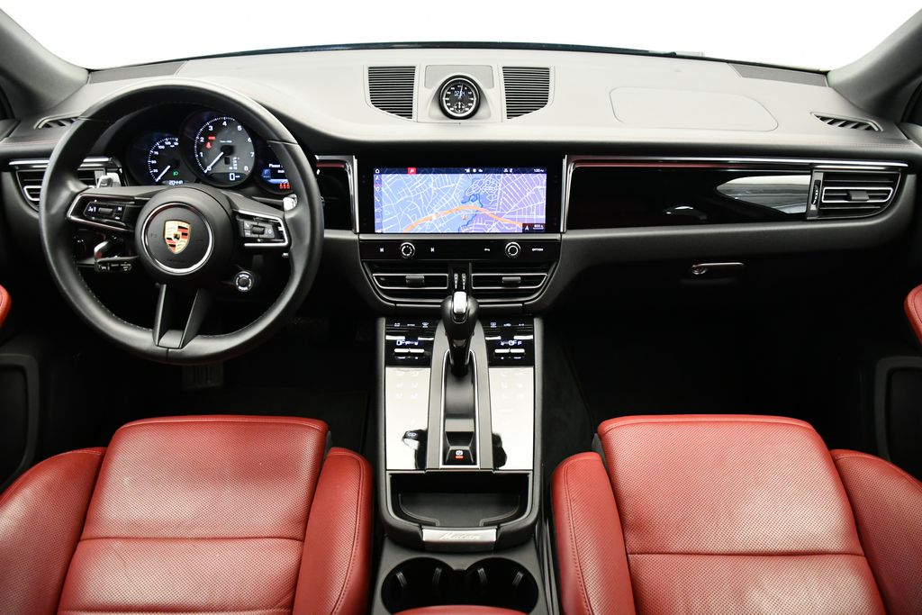 Thumbnail: 2023 Porsche Macan - 22