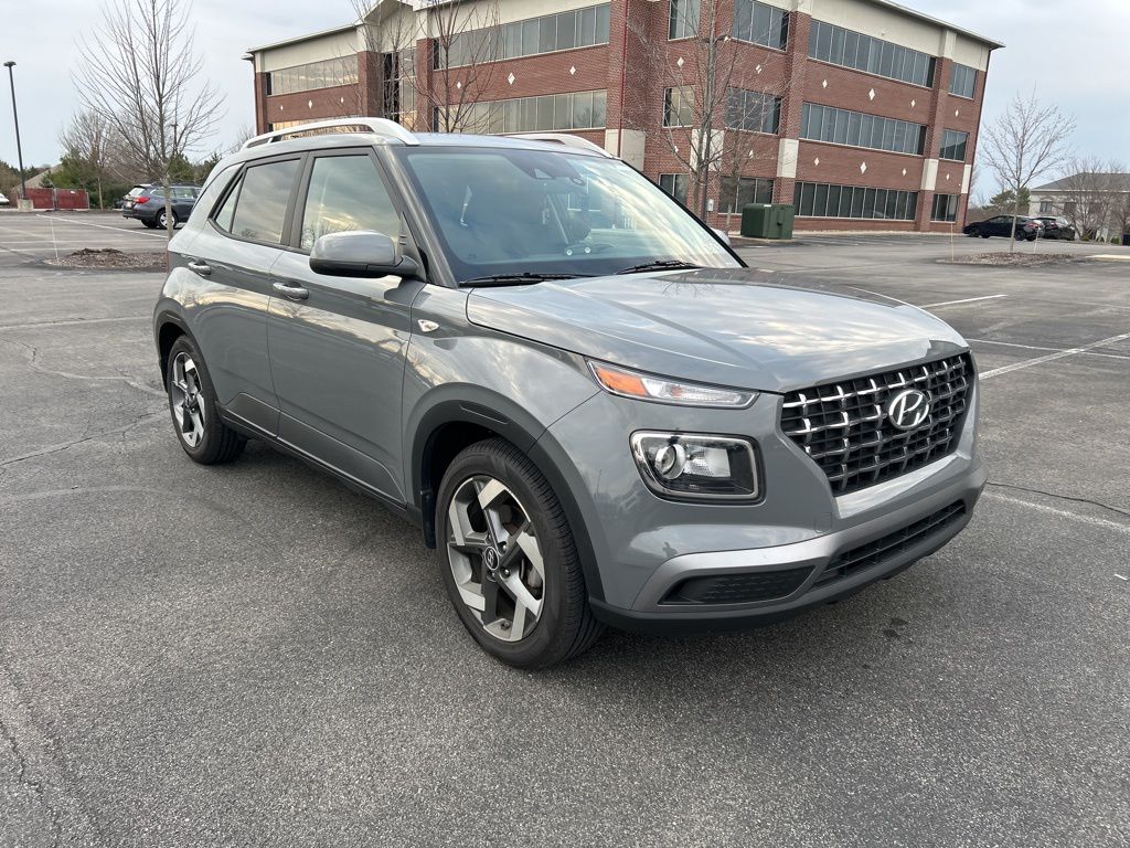 Galactic Gray 2021 Hyundai Venue SEL FWD SUV / Crossover Front-Wheel Drive Continuously Variable Transmission