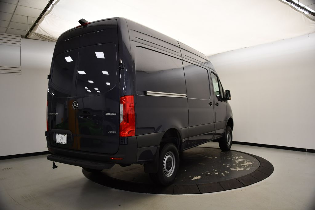 2025 Mercedes-Benz Sprinter 2500 7