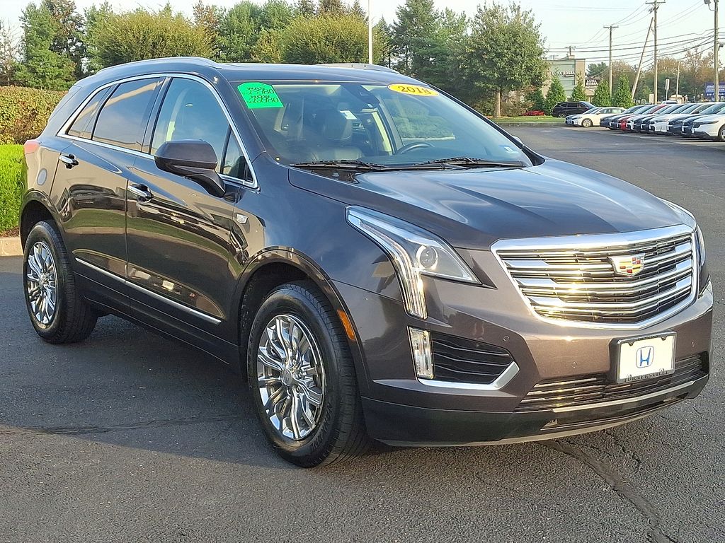 Thumbnail: 2018 Cadillac XT5 - 3