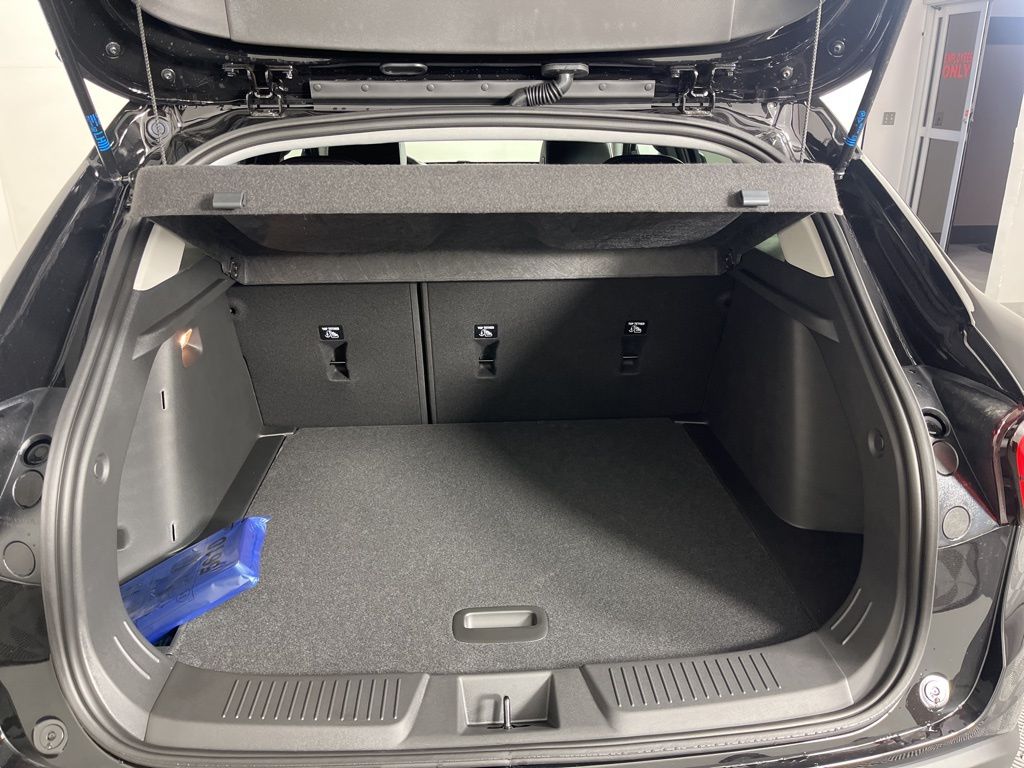 Thumbnail: 2026 Chevrolet Trax - 19