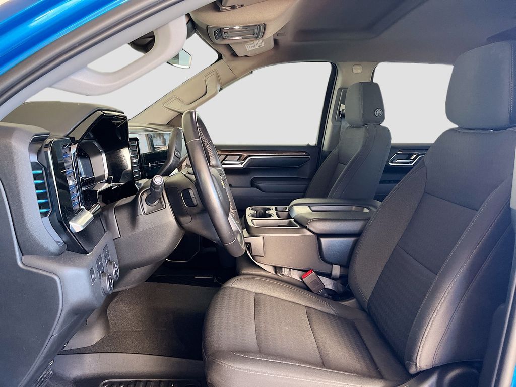 Used 2022 Blue Chevrolet RST image 21